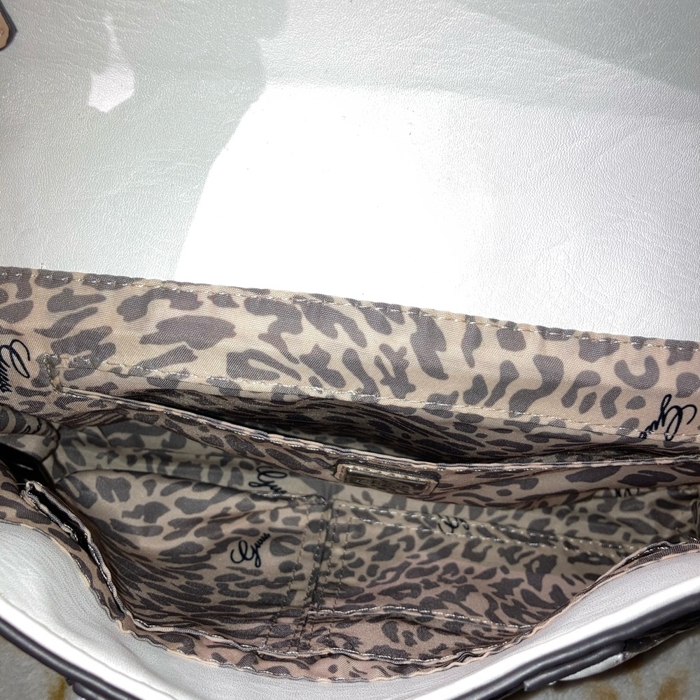 Guess Purse - Picture 9 of 14